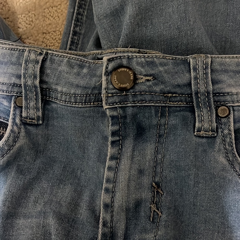 Steve’s Jeans - Picture 5 of 5
